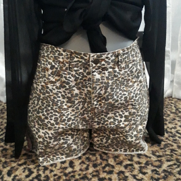 Chelsea & violet frayed leopard animal print shorts Daisy Dukes NEW 27 29 HOT - Picture 5 of 10